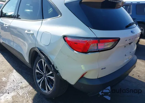 2021 Ford Escape Se из США, поврежденный, VIN 1FMCU0G61MUA10820